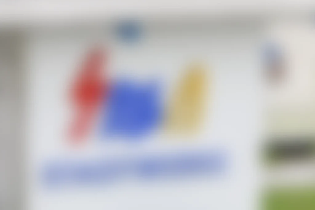 Symbolbild, das Stadtwerke-Logo ist verschwommen erkennbar